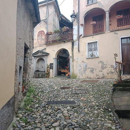 La Corte Del Poeta Arcumeggia ภายนอก รูปภาพ