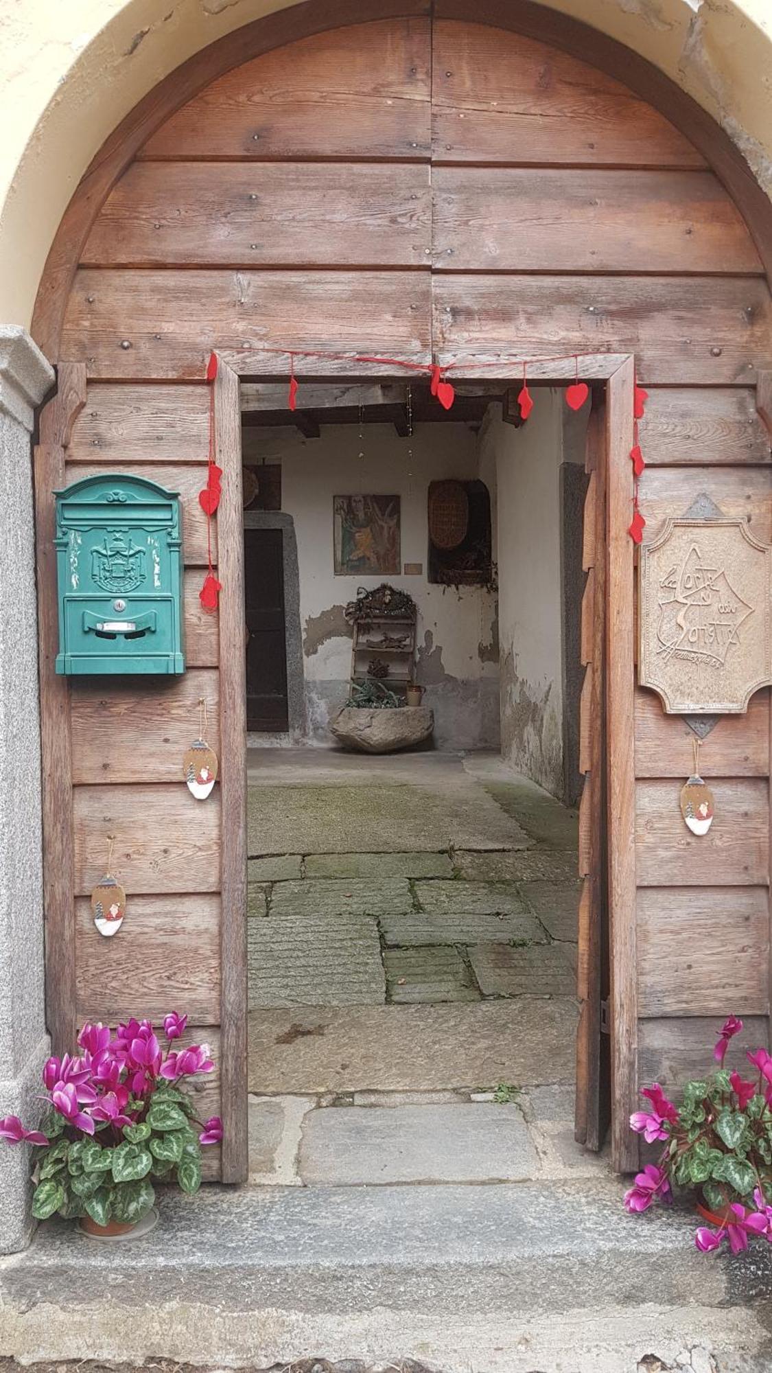 La Corte Del Poeta Arcumeggia ภายนอก รูปภาพ